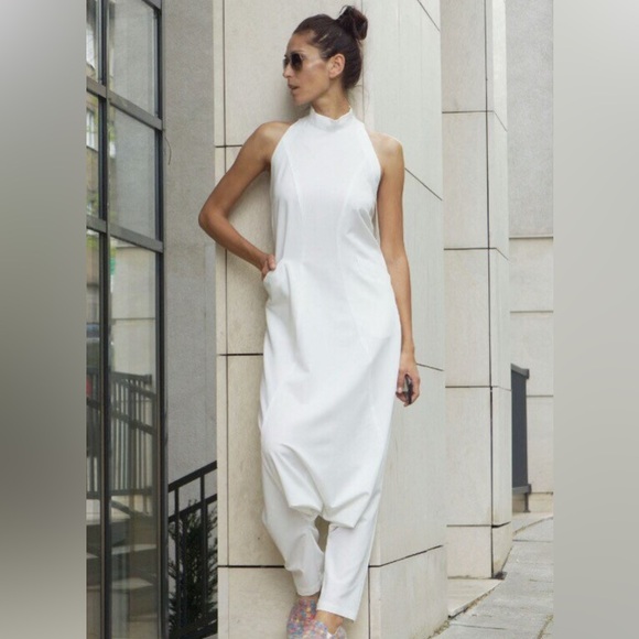 Drop Crotch Sexy Loose Jumpsuit in Off white NWT - Picture 1 of 3